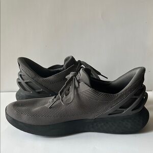 Kizik Men's Hands Free “Athens” Charcoal Gray Knit Sneakers, 10.5 Men’s